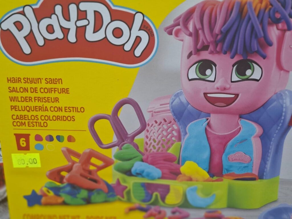 Play-Doh – סלון עיצוב שיער (Hair Stylin' Salon)